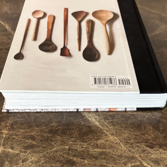 Magnolia Table Cookbook by Joanna Gaines - Black and White - Picture 5 of 9